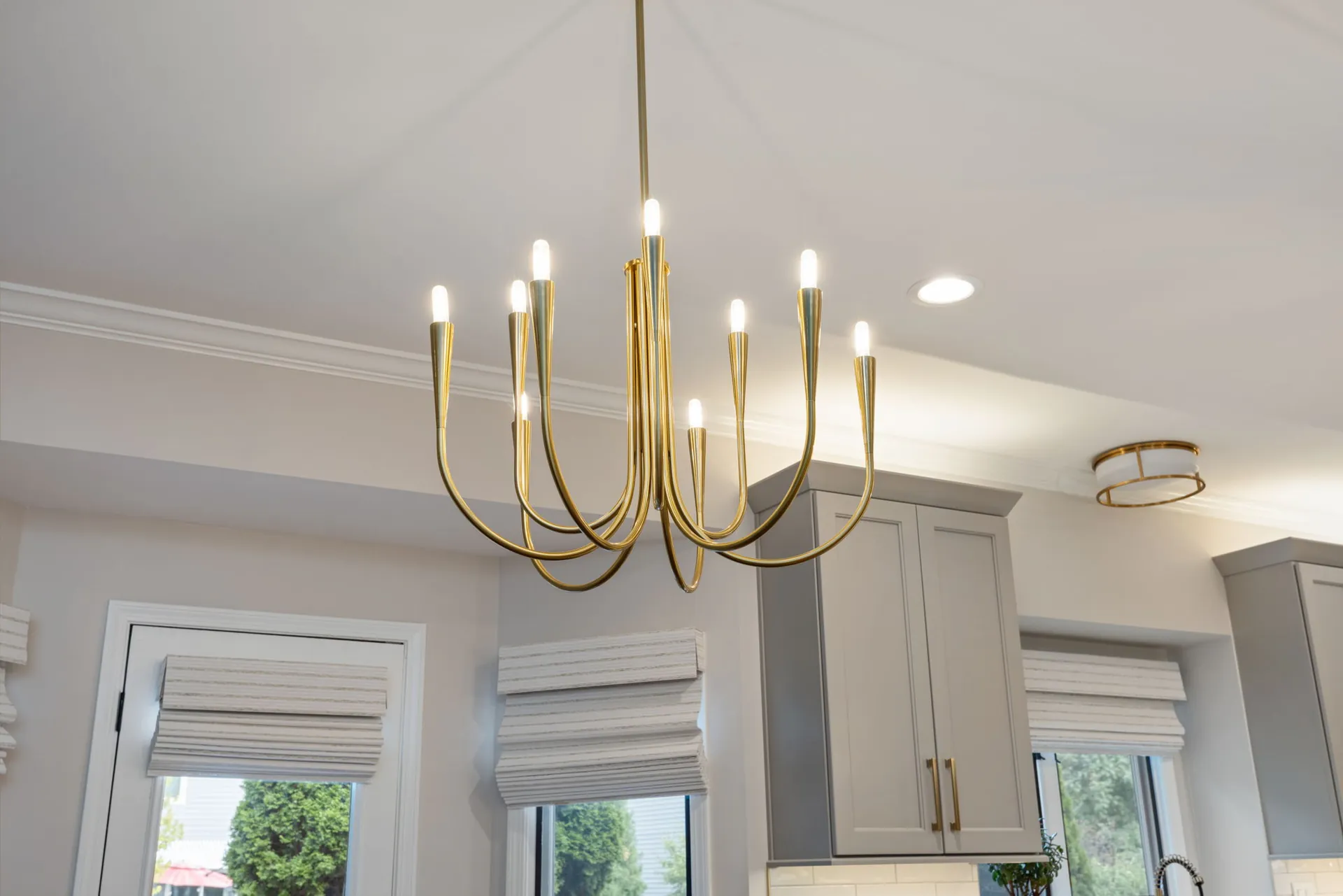The Fixture Is the Jewelry: Choosing a Chandelier for Every Room
